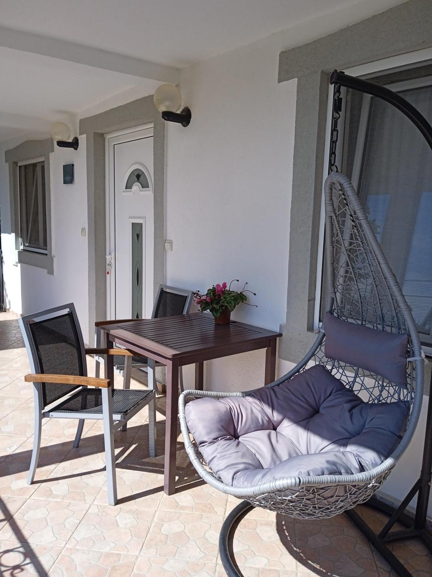 Aparttoni Dobra Voda Exteriör bild